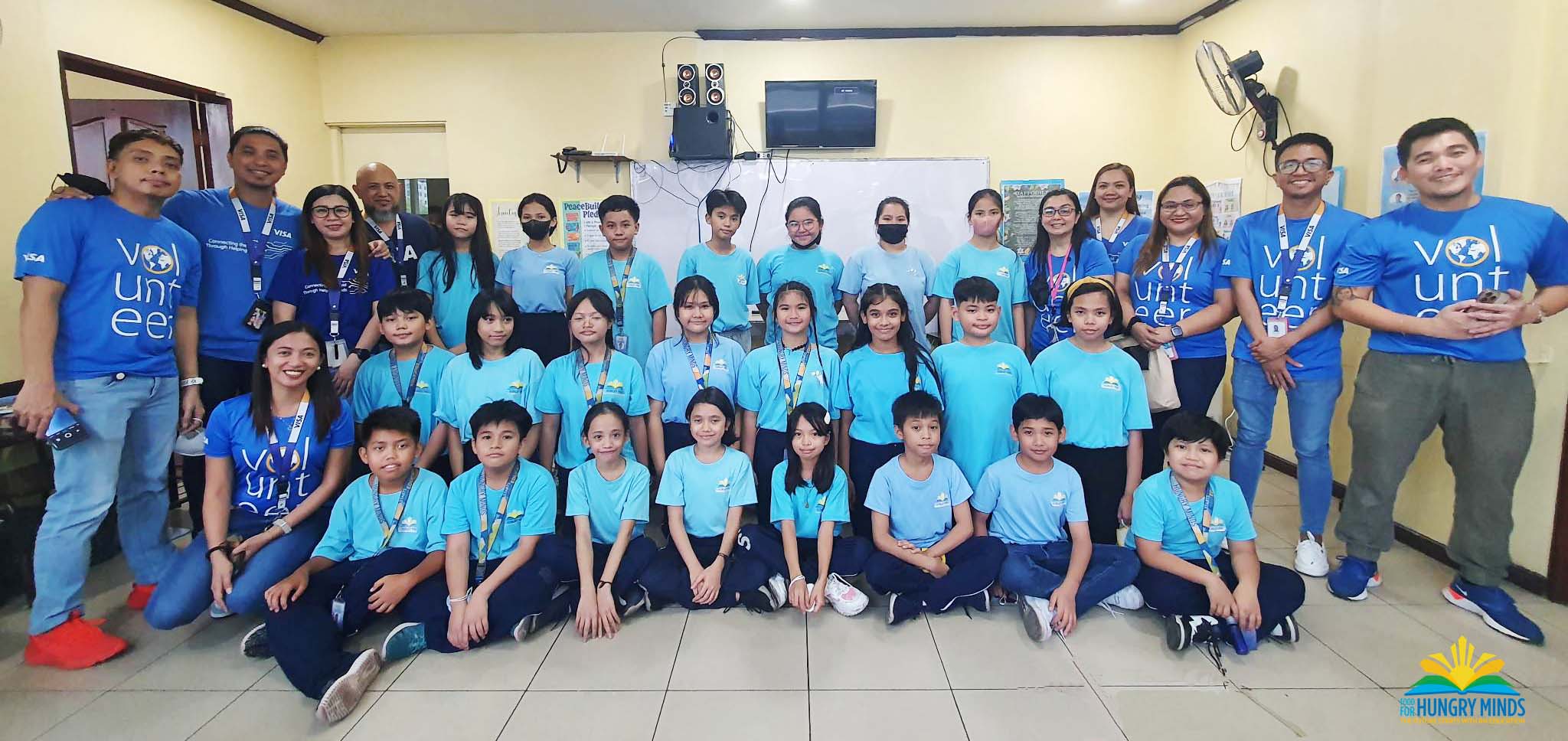 Learning with Visa volunteers!