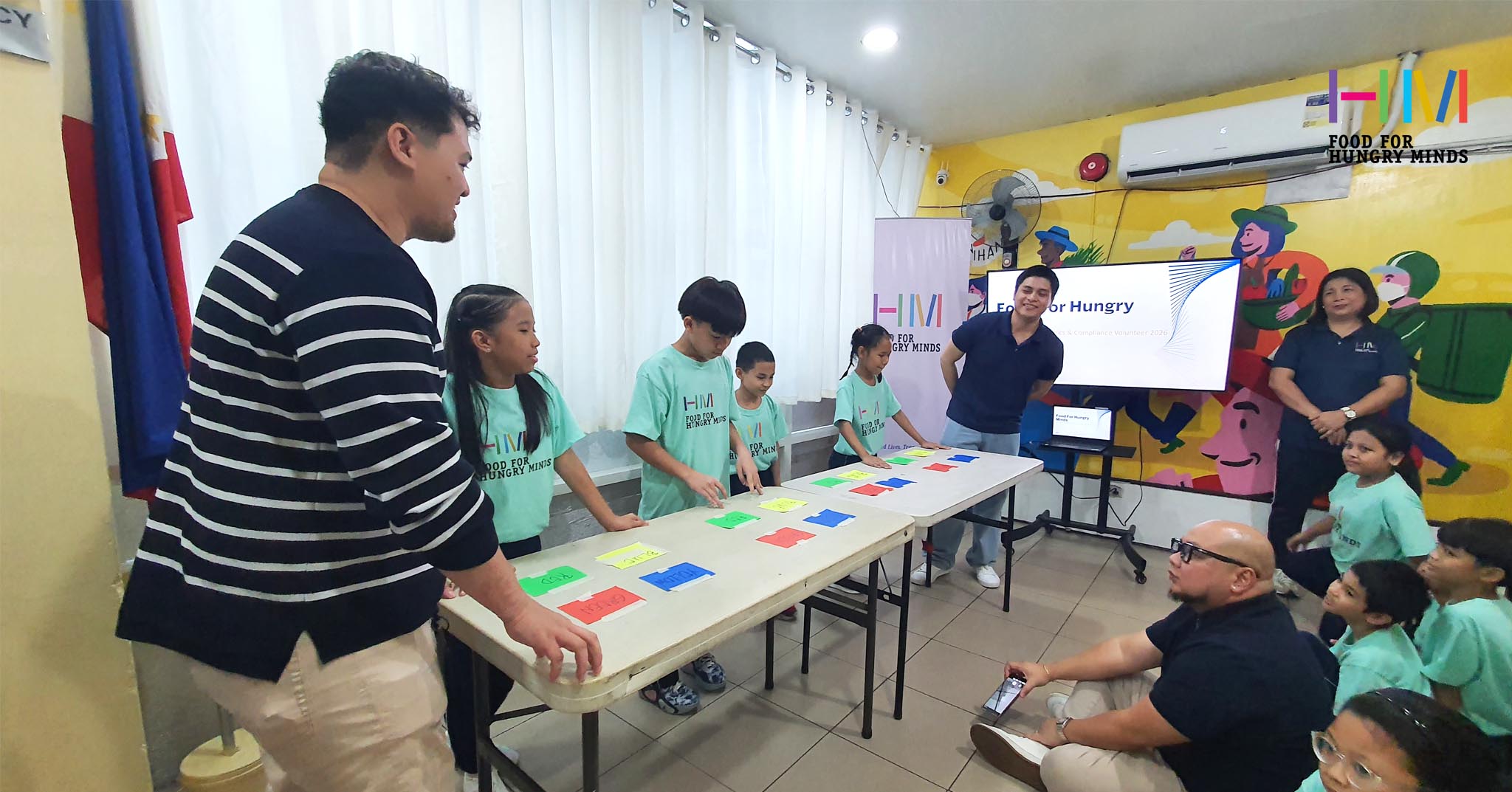 Visa Volunteers Bring Fun, Laughter, and Learning to Hungry Minds 📚✨