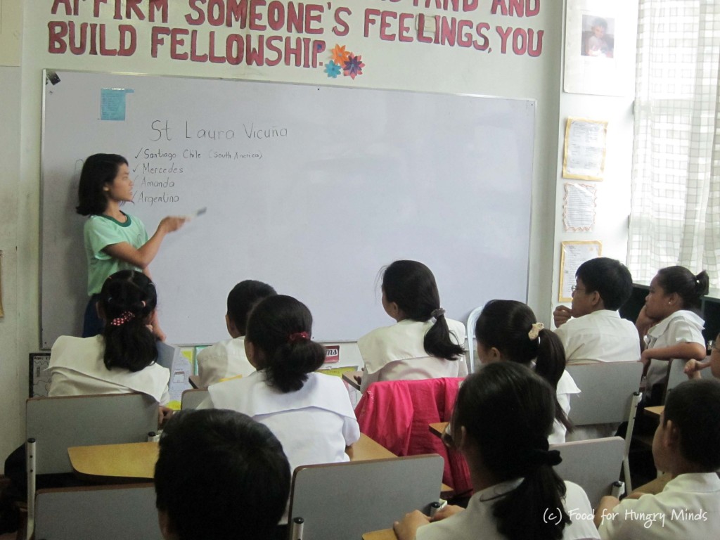 Toni practiced her teaching skills as she discussed the story and lessons in the life of Blessed Laura Vicuña to the Grade 6 Hungry Minds Manila students.